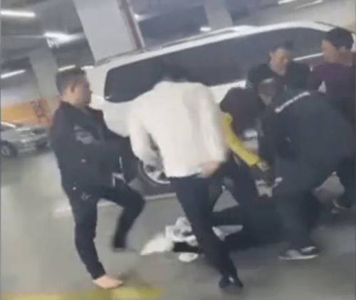 警方回应“男子遭陌生女子强吻”