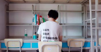 暨南大学回应学生回宿舍要安检