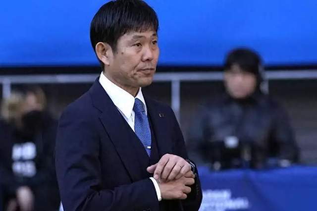 日本主帅森保一的数学时刻又到了
